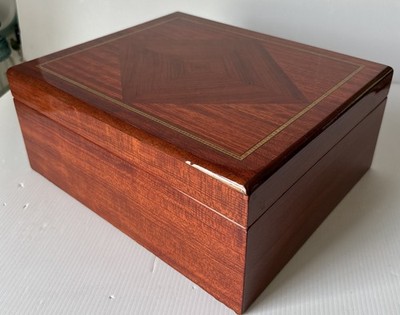 Vintage Large Burl Wood Cigar Humidor - High Gloss Inlay - Spanish Cedar Lining
