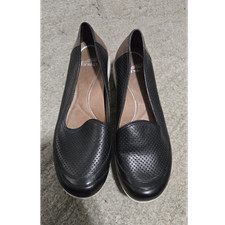 Dansko Women's Black Leather Slip-On Flats Comfort Round Toe EU 40 US 9