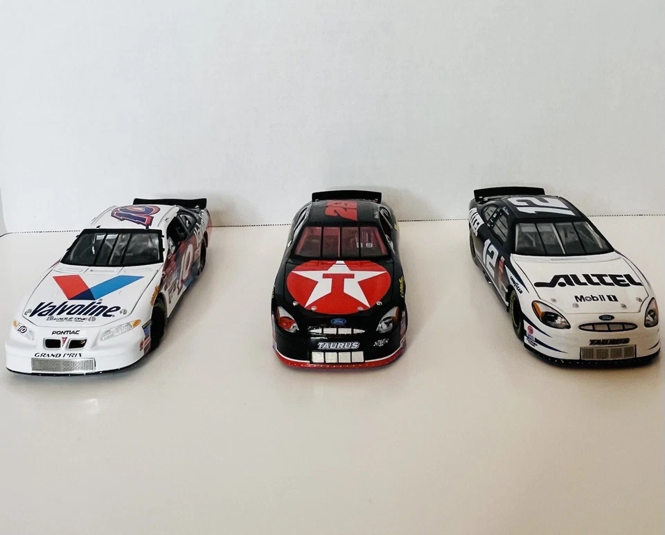 3 Lot Of Race Car 1:24 Diecast Benson 10, Rudd 28 & Newman 12 - Image 3 of 4