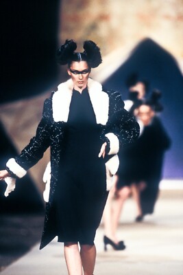 【JOHN GALLIANO】archive arm warmers Forgotten Innocents | John Galliano | V&A Explore The