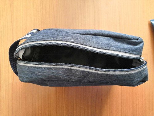 MIX Prodotti Cura personale Corpo AVON + Calvin Klein + Beauty Case - Foto 3 di 4