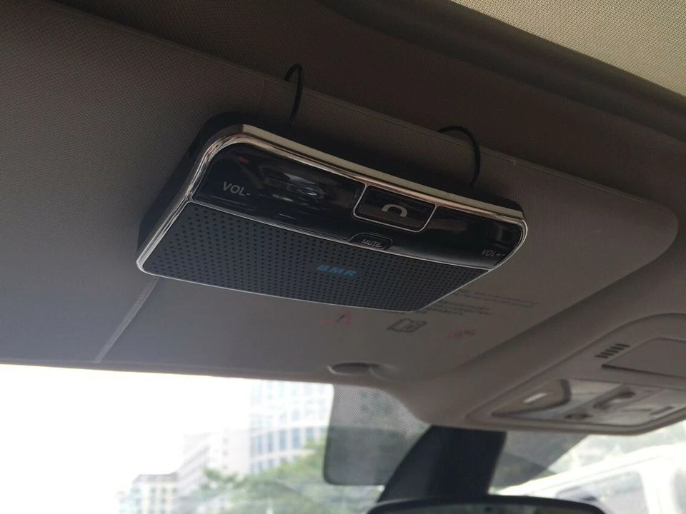 Kit de altavoz Bluetooth inalámbrico manos libres para automóvil para teléfonos celulares Foto 3 de 4