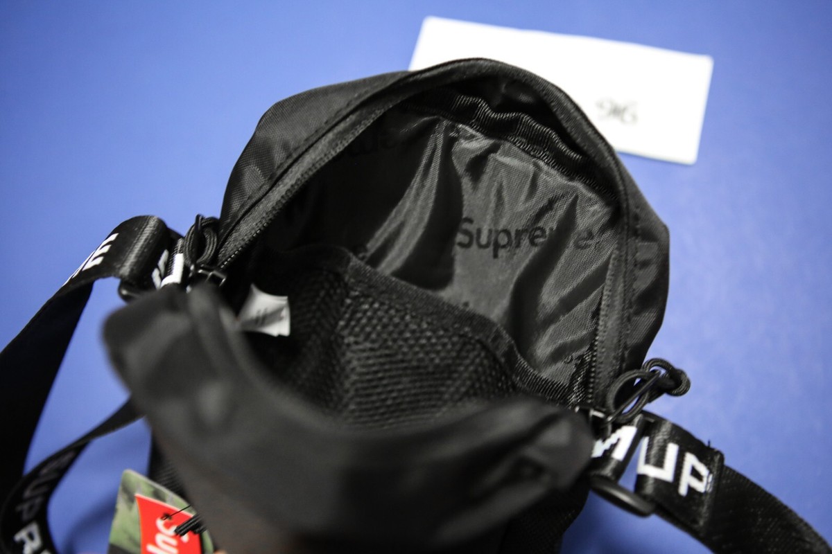 Supreme Black Shoulder Bag FW22 UVXY | eBay Supreme Black Shoulder Bag FW22 UVXY | eBay