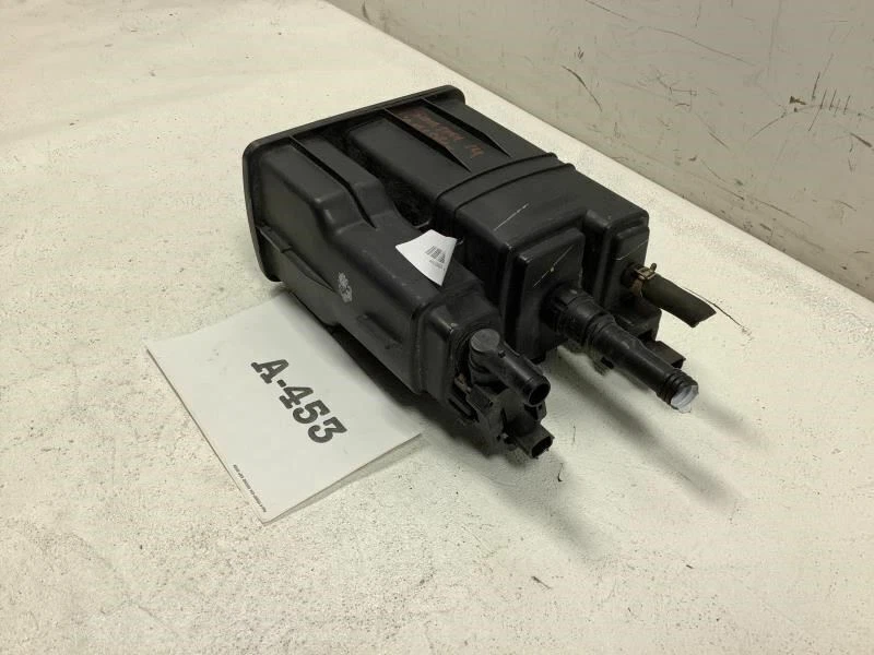 Nissan Sentra 2013 bote de vapor de combustible OEM+ Foto 3 de 4