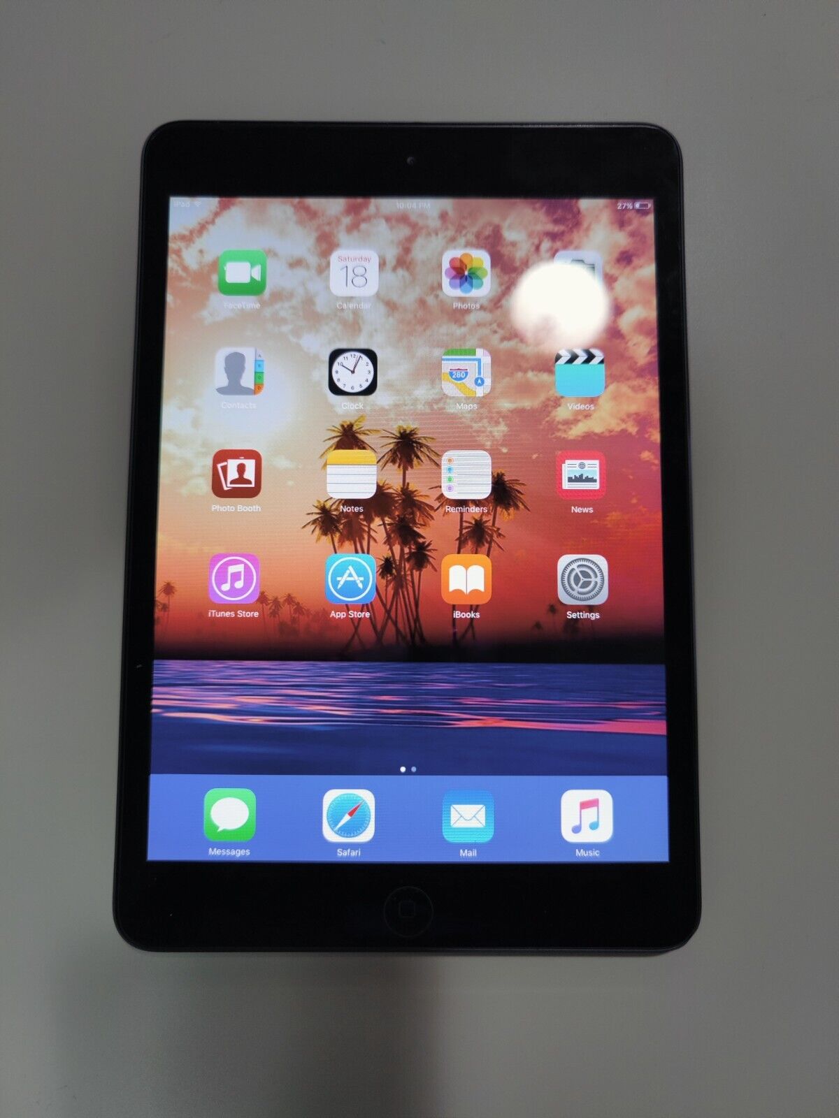 Ipad Mini (1st Generation, 64GB, WiFi only) *Excellent condition 