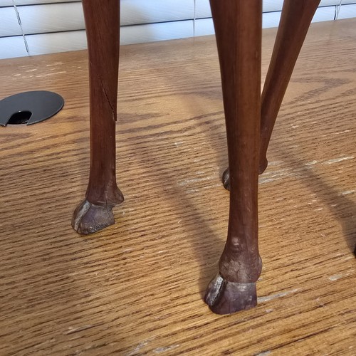 Hand Carved 20in Tall Vintage Giraffe - Picture 4 of 21