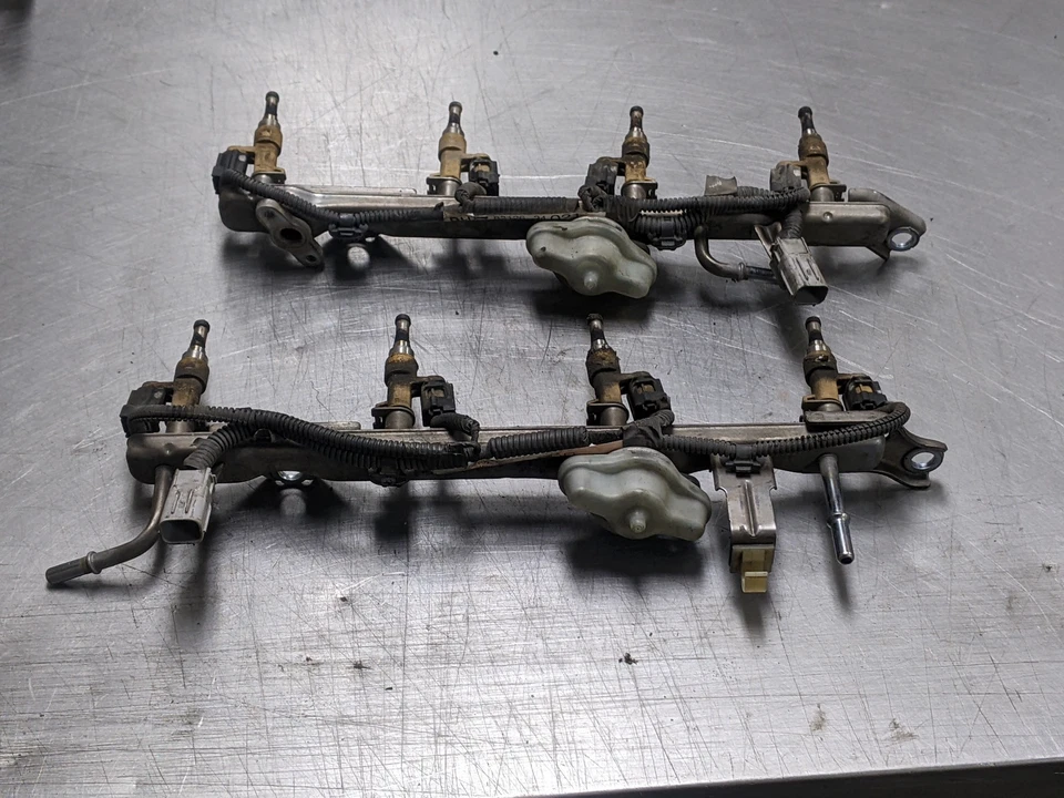 Juego de inyectores de combustible con riel para 07-20 Toyota Tundra 5.7 232500S020 gasolina Foto 3 de 4