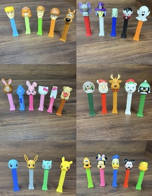 Lot Of 30 PEZ Dispenser Rare PEZ- Christmas, Hello Kity, Easter, Scooby, Disney