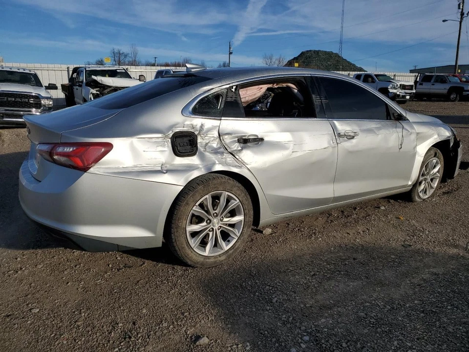 Used Air Cleaner Assembly fits: 2020 Chevrolet Malibu VIN Z 4th digit New Style - Image 3 of 4