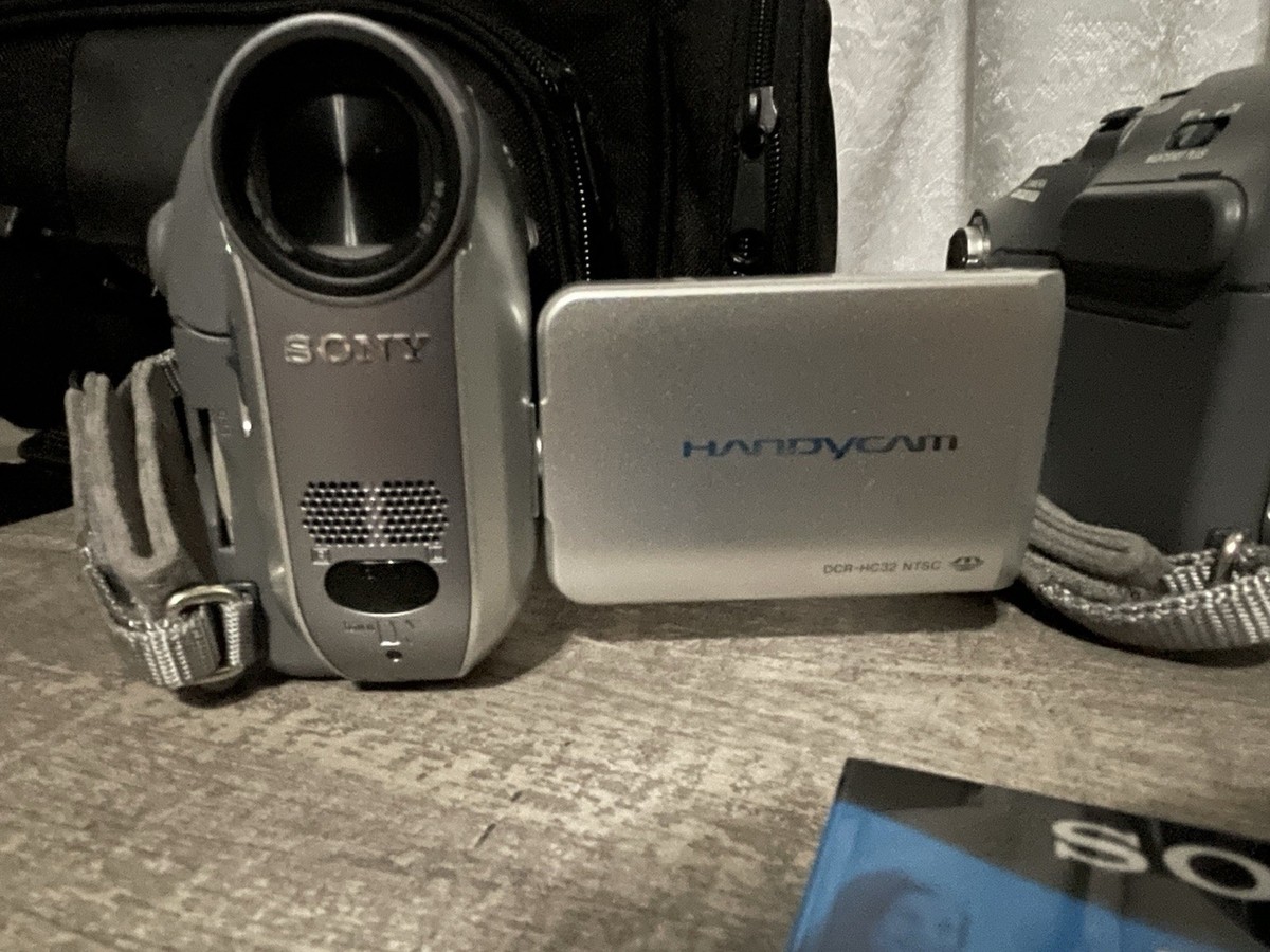 Sony DCR-DVD108 ハンディカム 120倍ズーム Amazon.com : CL) V4) SONY DCR-DVD108 DVD CAM : Dvd Digital