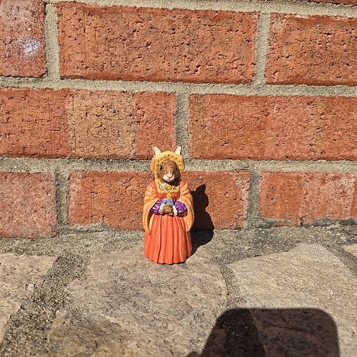 SIGNED Royal Doulton Catherine Of Aragon DB 306 2003 bunnykins statue figurine - Picture 13 of 13