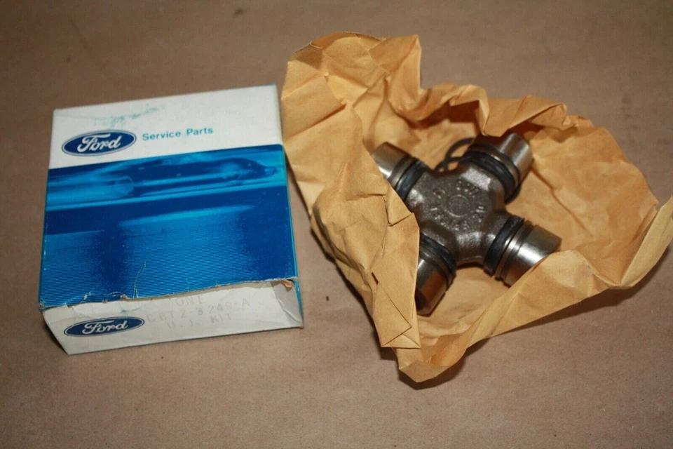 C3AZ-4635-K NOS Ford Granada Pinto Bobcat Driveshaft U-Joint universal joint - Изображение 3 из 3