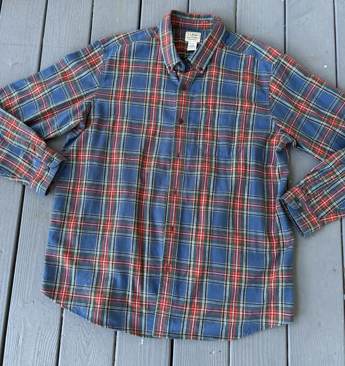 LL Bean Shirt Men XL Red Green Plaid Flannel Traditional Fit Button Long Sleeve
