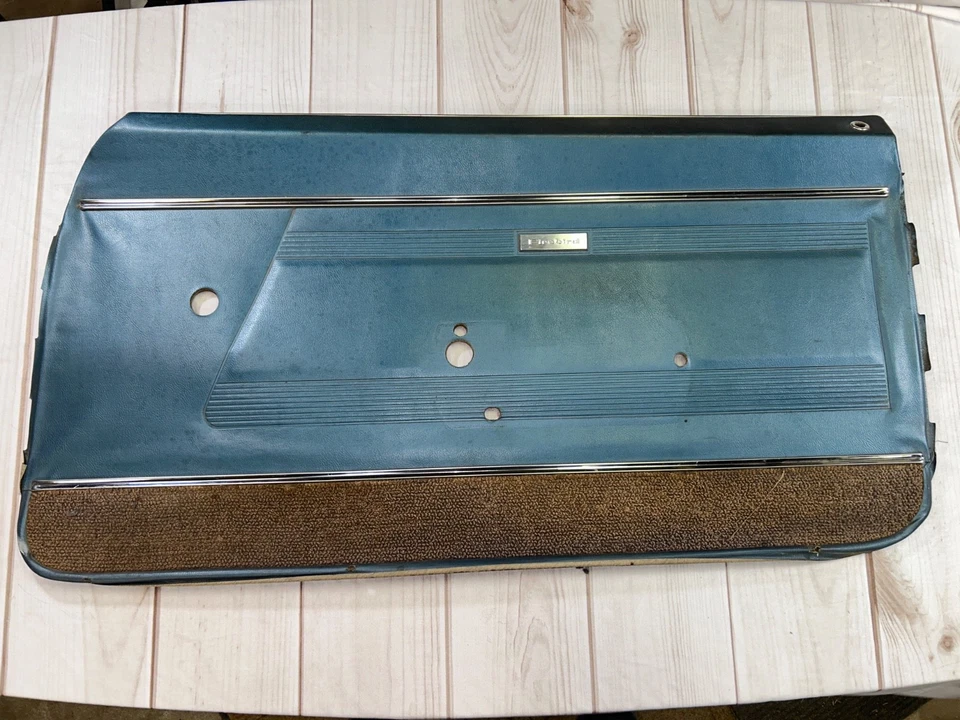 Pontiac Firebird 1967 paneles de puerta OEM conjunto izquierda y derecha  Foto 3 de 4