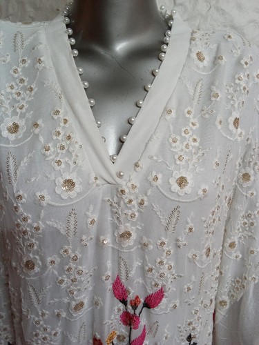 Pure Georgette Grace: Ivory Kurti and Pant Set For Women. - Picture 9 of 20