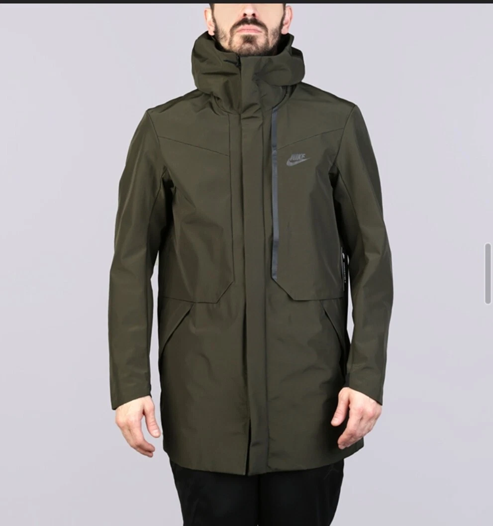 Nikelab tech shop shield
