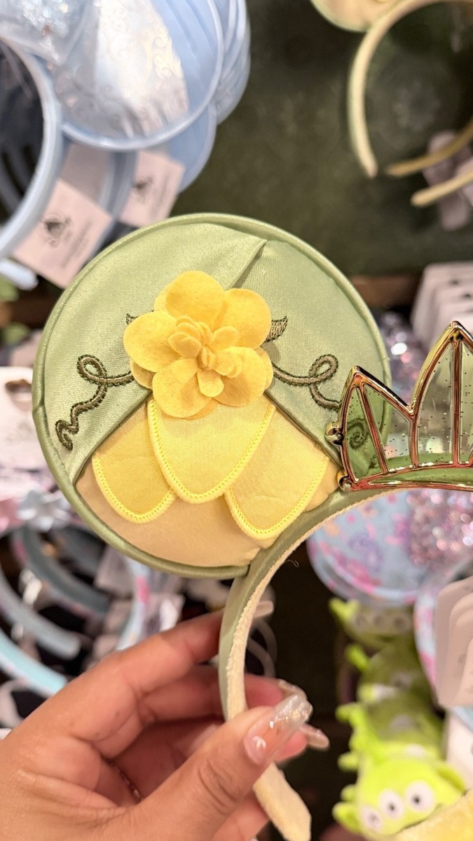 NWT 2026 Disneyland Resort Tiana Green Ears | eBay display picture 1