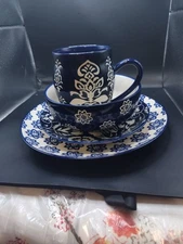 Blue Cobalt 4-Piece Dinner Set New In Beautiful Flower Design Beautiful Free S&H