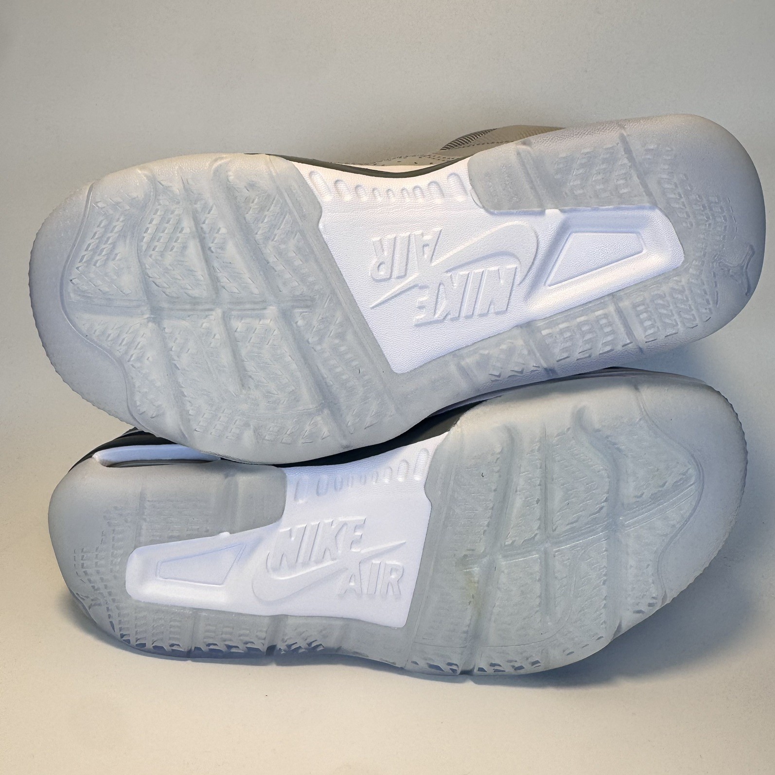 Nike Air Jordan Stay Loyal 3 Grey Size 5Y fits Woman's 6.5 FB9922 012 thumbnail 7