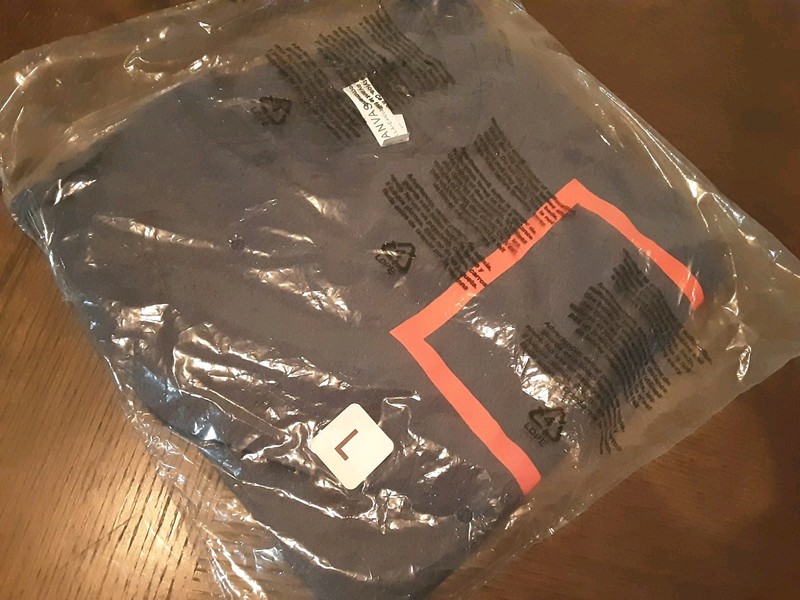 Brand NEW in Package Michelob Ultra Beer Logo Navy Blue T-shirt Adult Size L NIP