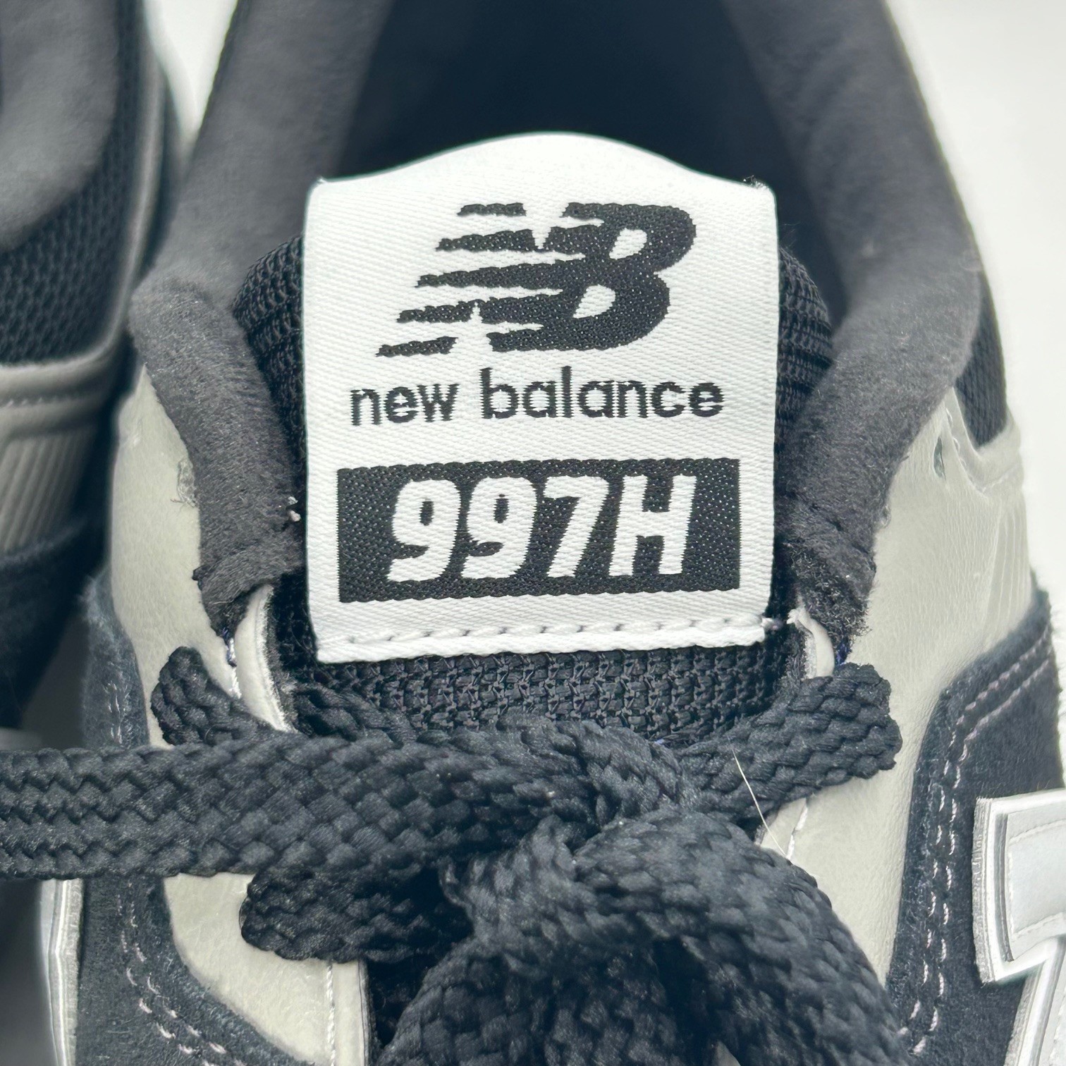 New Balance 997H Black Silver CM997HCC Men's Size 9.5M Women's 11 thumbnail 10