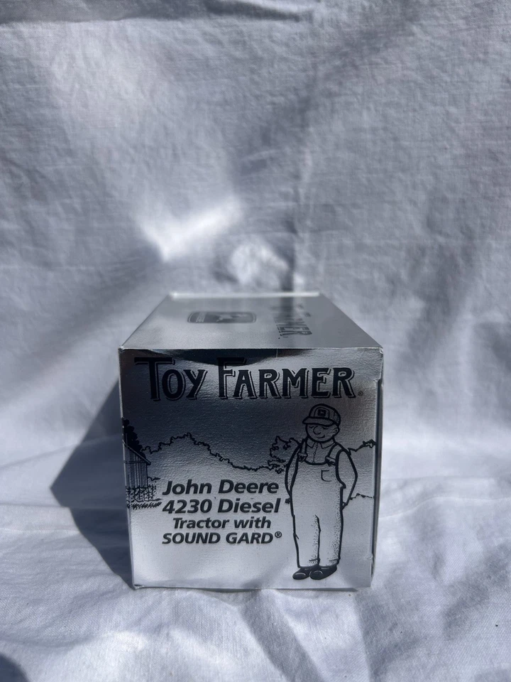 John Deere 4230 Diesel Tractor Toy Farmer European Edition 1/43 Scale 5131YA - Image 2 of 4