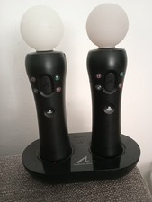 SONY VR MOTION CONTROLLERS AND OFFICIAL CHARGING DOCK TWIN PACK 