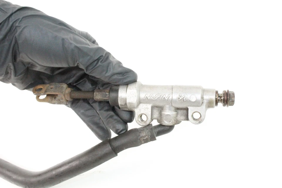 2003 03 Yamaha XVS1100 V-STAR 1100 cilindro maestro de freno trasero Foto 3 de 4