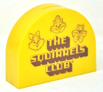Vintage 70's The Squirrels Club Savings Bank Plastic Tufty Filbert Sally Coins