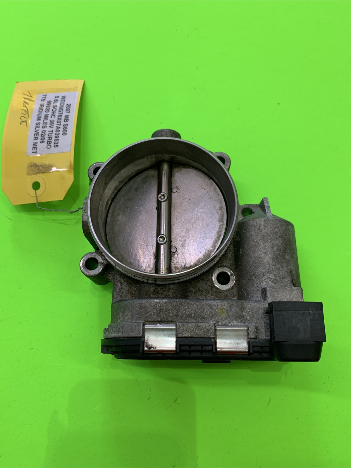 Maybach 57 Throttle body