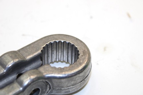 2002 Yamaha Sx Viper Oem Right Spindle Steering Arm 8EK-23852-00-00 Q2536 - Picture 2 of 8