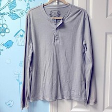 Express 100 Cotton Light Gray Silver Henley 3 Buttons Men's Tee- Shirt Size M 