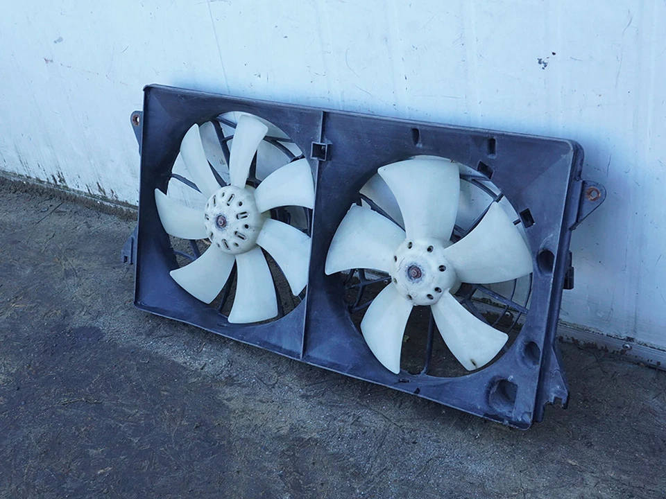 Radiador de refrigeração conjunto elétrico cobertura ventilador Toyota Celica 2000 - 2005 fabricante de equipamento original - Imagem 2 de 4