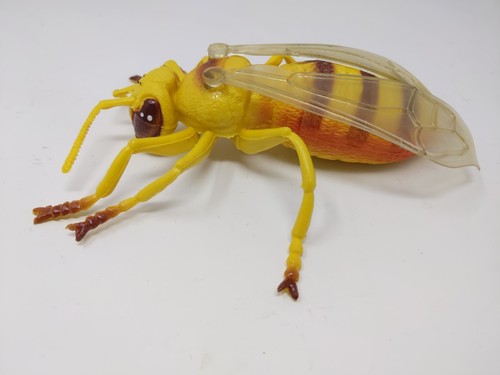 Imperial Bee Yellow Jacket 6" Figure Large 1994 Scary Vintage Rubber Toy - Picture 2 of 9