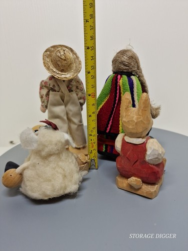 Vintage Lot of 4 Wooden Cute Dolls / Figurines Mixed People & Animals Handcarved - Picture 6 of 8