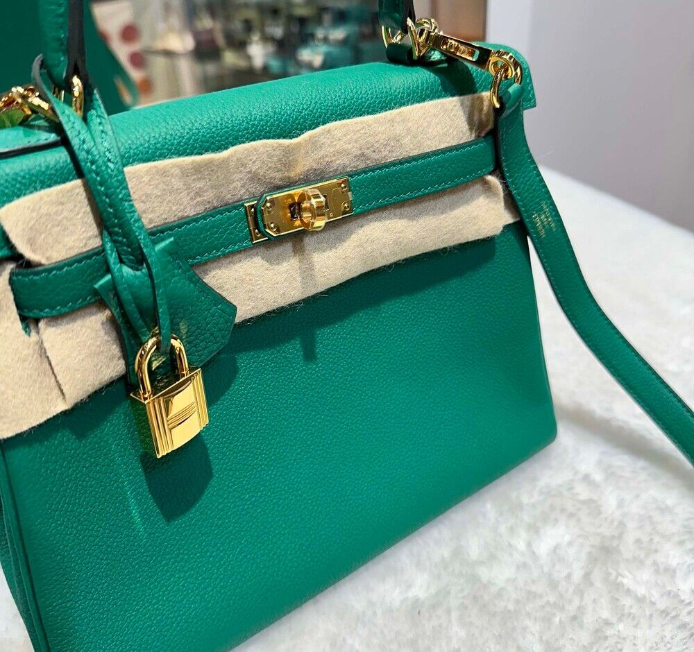 Hermes Kelly 25 Togo Vert Jade with Gold Hardware J012001 151143988 image 5