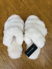 EMU AUSTRALIA  NWT Women  s Sheepskin Slipper Adjustable Straps Size 11