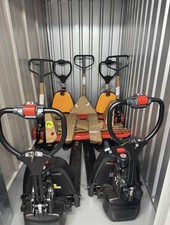 Manual Pallet Pump Truck - 2500kg Load Capacity