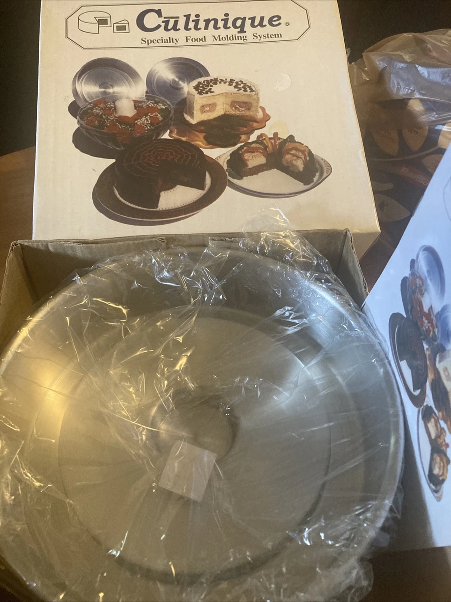 Specialty cake molds deals