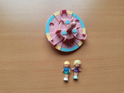 Polly Pocket Merry Go Round 1993 Bluebird mit 2 Figuren guter Zustand