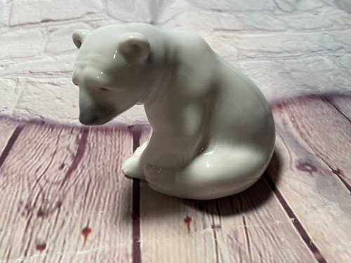 Lladro Polar Bear Figurine Sitting Polar Bear 1209 Spain Hand Painted Porcelain - Picture 6 of 11