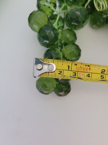 Lot Of 4 Lucite Acrylic Stands Grapes Green Purple Sugar Beaded Leaves Vintage - Picture 5 of 7