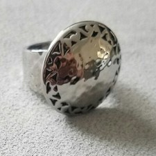 NEW HAMMERED METAL ROUND RING SCROLL DESIGN