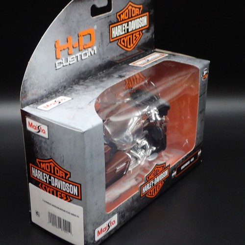 2013 FLHTK ELECTRA GLIDE ULTRA LIMITED HARLEY DAVIDSON SERIES 42 1/18 MOTORCYCLE - Picture 3 of 5