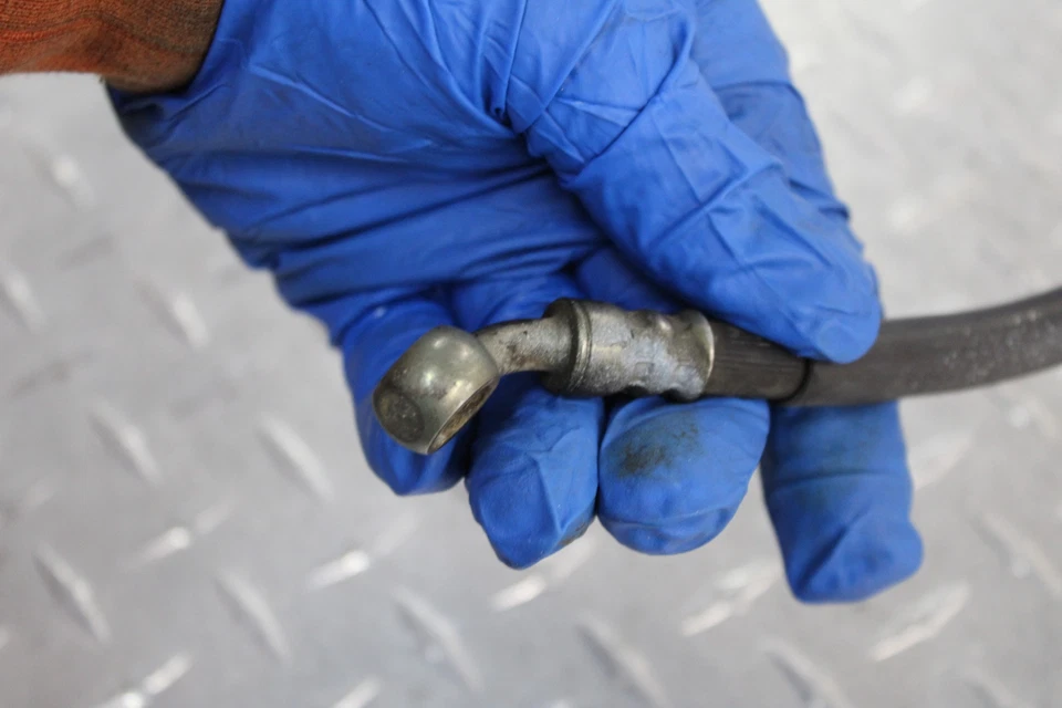 Honda Interceptor 700 1987 VFR700F2 manguera de freno trasero línea de líquido Foto 4 de 4