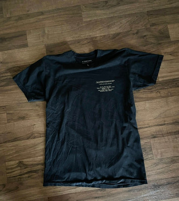 Feature Men's Black Graphic Tshirt Size L