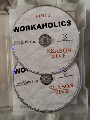 Workaholics: The Complete Series 15-Disc Box Set, Region 1 DVD - Picture 6 of 8