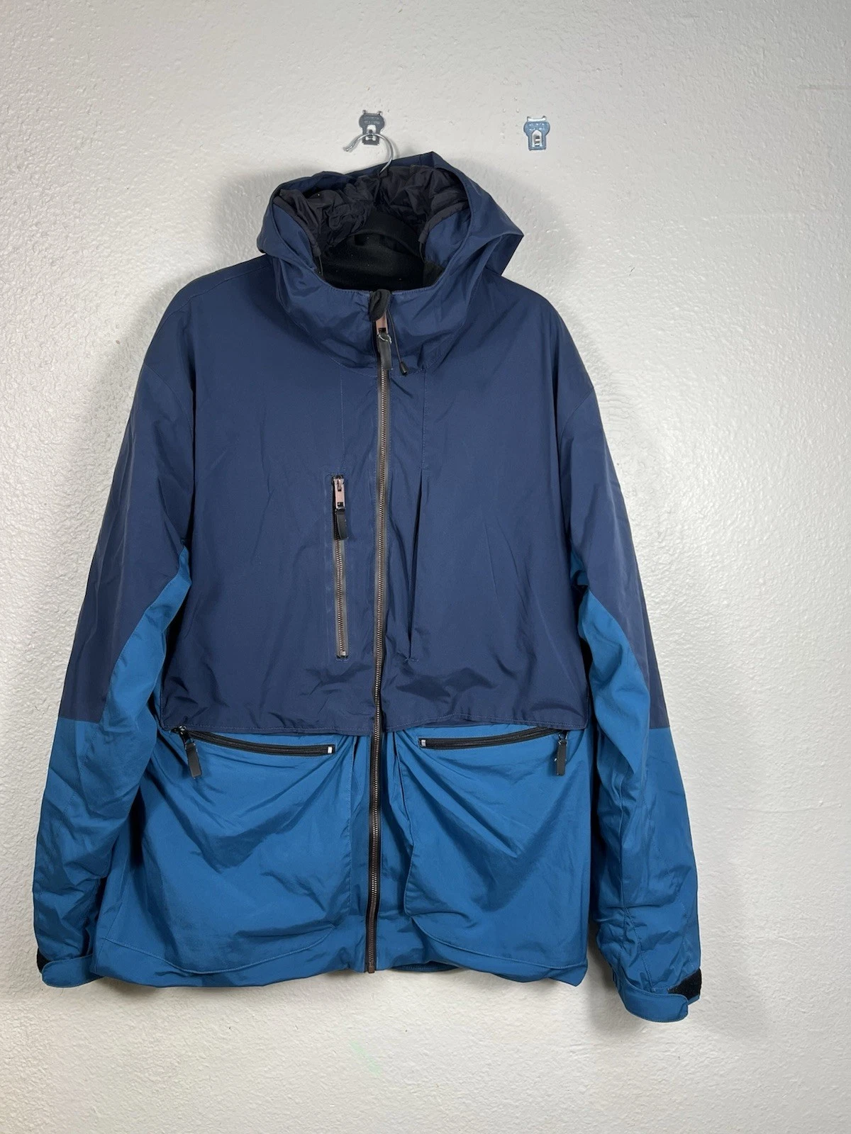 Body Glove Men's Softshell Ski Jacket Snow Jacket Hooded Men Winter Jacket Combo