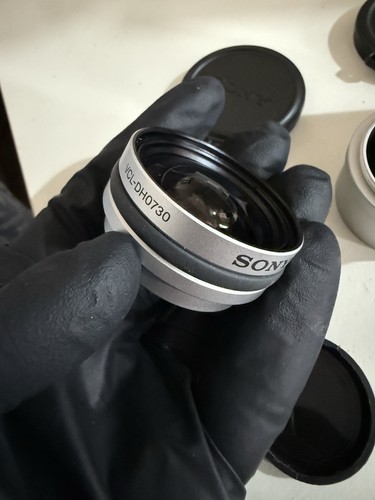 Sony VCL-DH2637 Tele Lens x2.6, VCL-DH0737 Wide Lens x0.7 & WAD-WD Adaptor - Picture 4 of 11