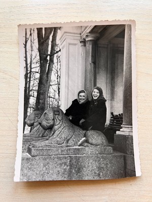 1970s Young woman Beautiful woman Girlfriends Fashion Vintage photo